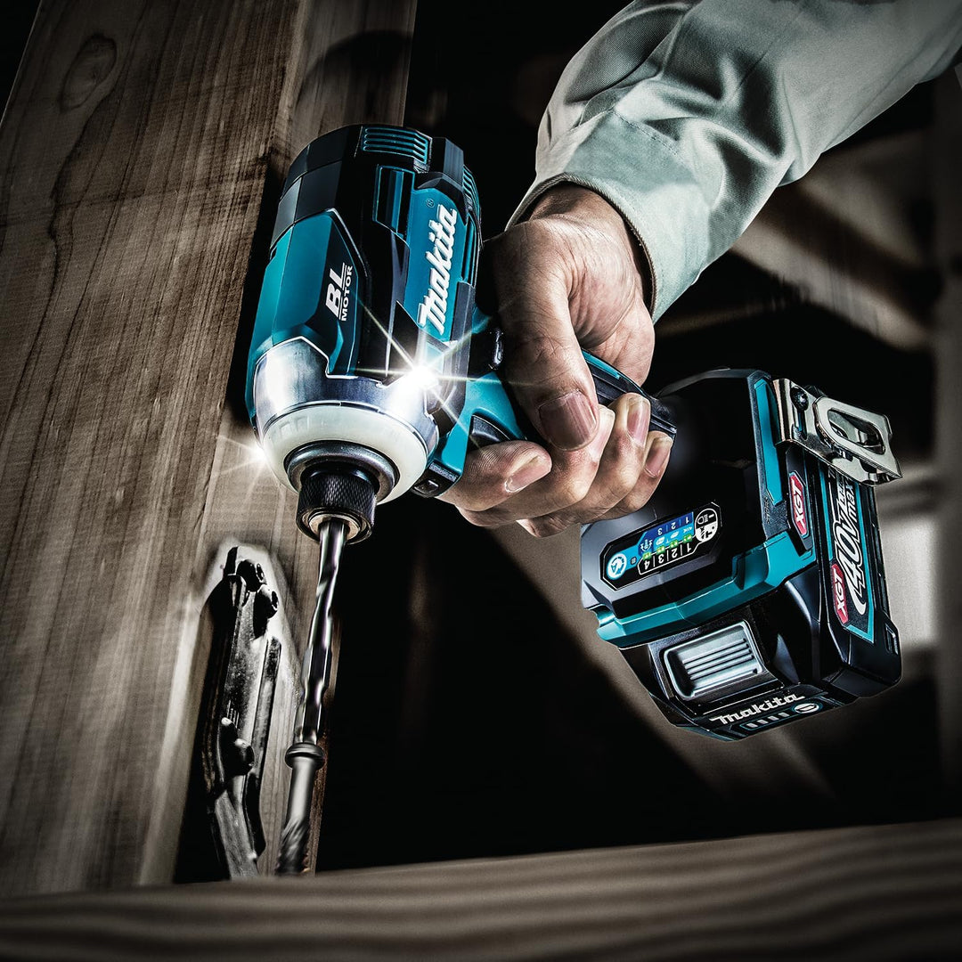 Makita TD001GD201 Akku-Schlagschrauber 40V max. / 2,5 Ah, 2 Akkus + Ladegerät im MAKPAC Petrol mit 2