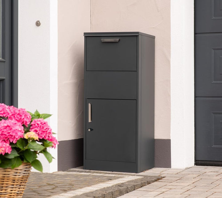 WESTMANN Paketbriefkasten Pepe Outdoor | pulverbeschichtetes Metall 50x39x114 cm | Bodenmontage | Br