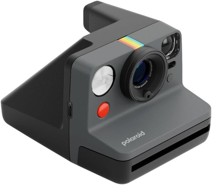 Polaroid Now Gen 3 Sofortbildkamera schwarz + Color Film Pack (8 Photos)