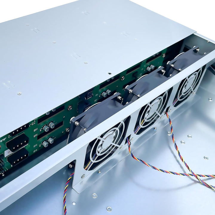 FANTEC 2563 SRC-2012X07-12G/6G 19" 4HE 680mm Storage Gehäuse, 12x SAS/SATA Einschübe mit je 2 Status