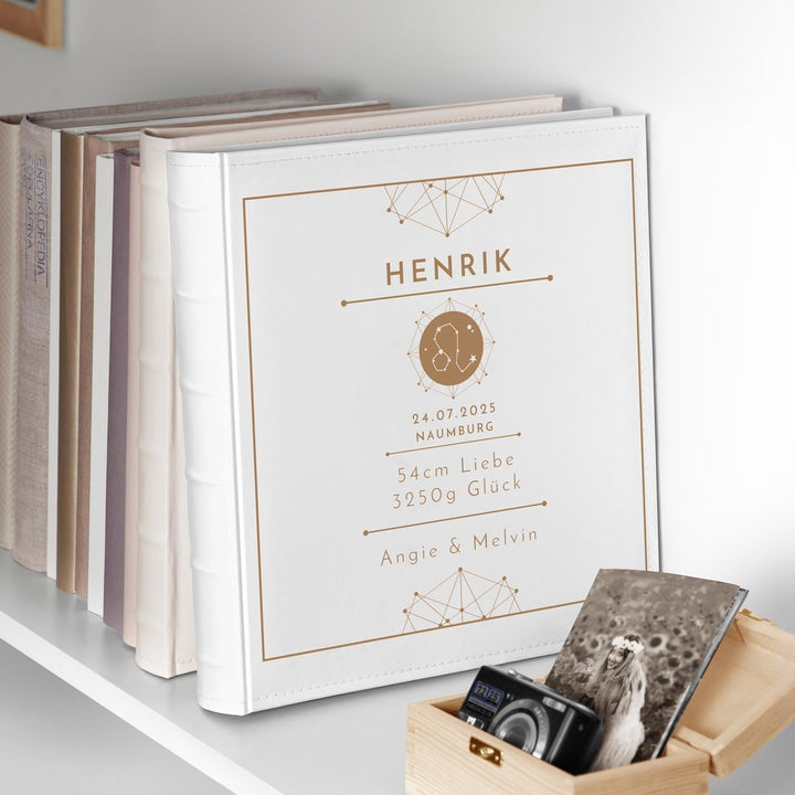 Maverton personalisiertes Fotoalbum zum Einstecken 10x15 cm - Einsteckalbum mit Gravur für 500 Fotos