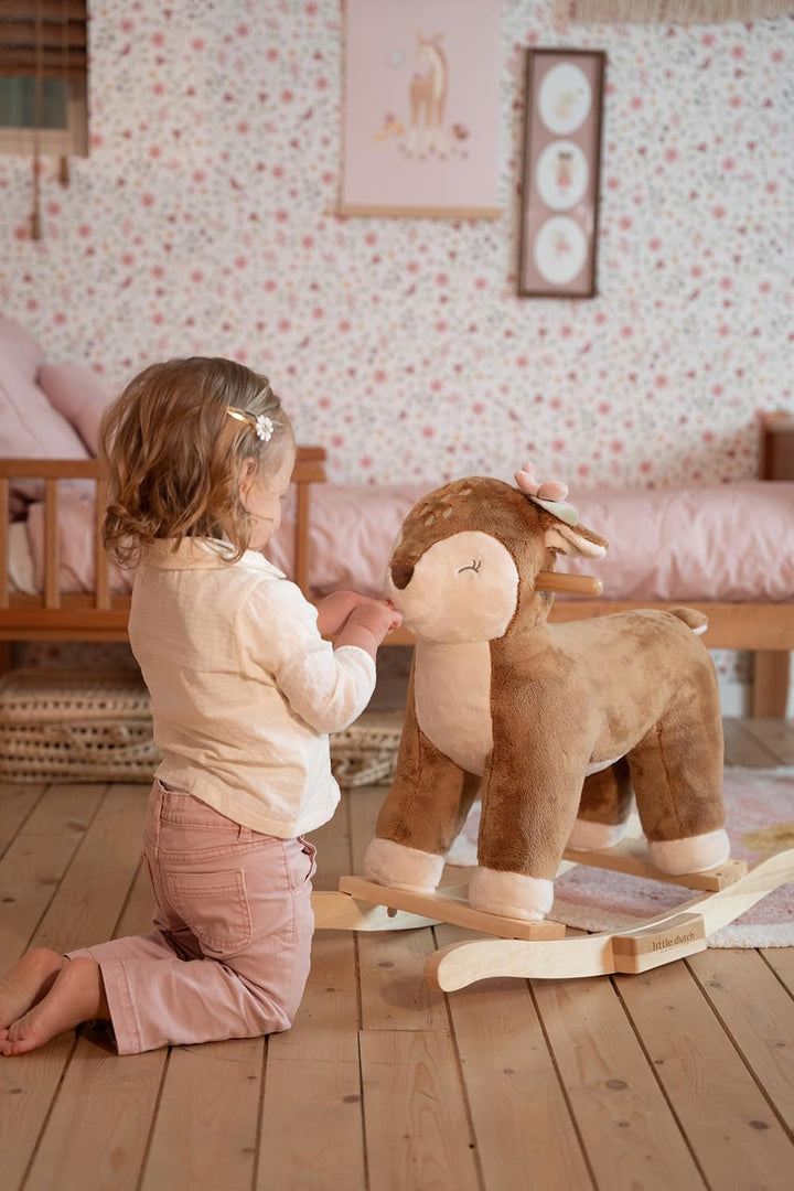 Little Dutch Schaukeltier Schaukelpferd REH Plüsch mit Griffen und Kufen aus Holz - Fairy Garden