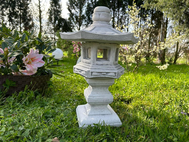 FABRIQ Japanische Laterne Yukimi-Doro 42 cm – Wetterfeste Steinlampe für Aussenbereich – Japanische