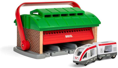 BRIO 33474 - Mitnehm-Lokschuppen mit Reisezug