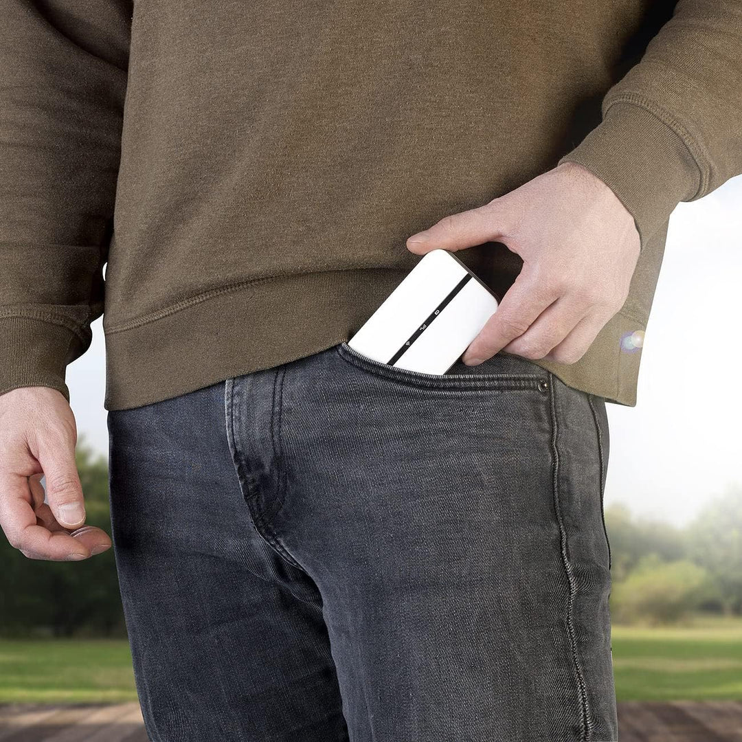 simvalley MOBILE Mobiler WLAN Router: Mobiler 4G/LTE-Router im Kreditkartenformat, bis 150 Mbit/s, A