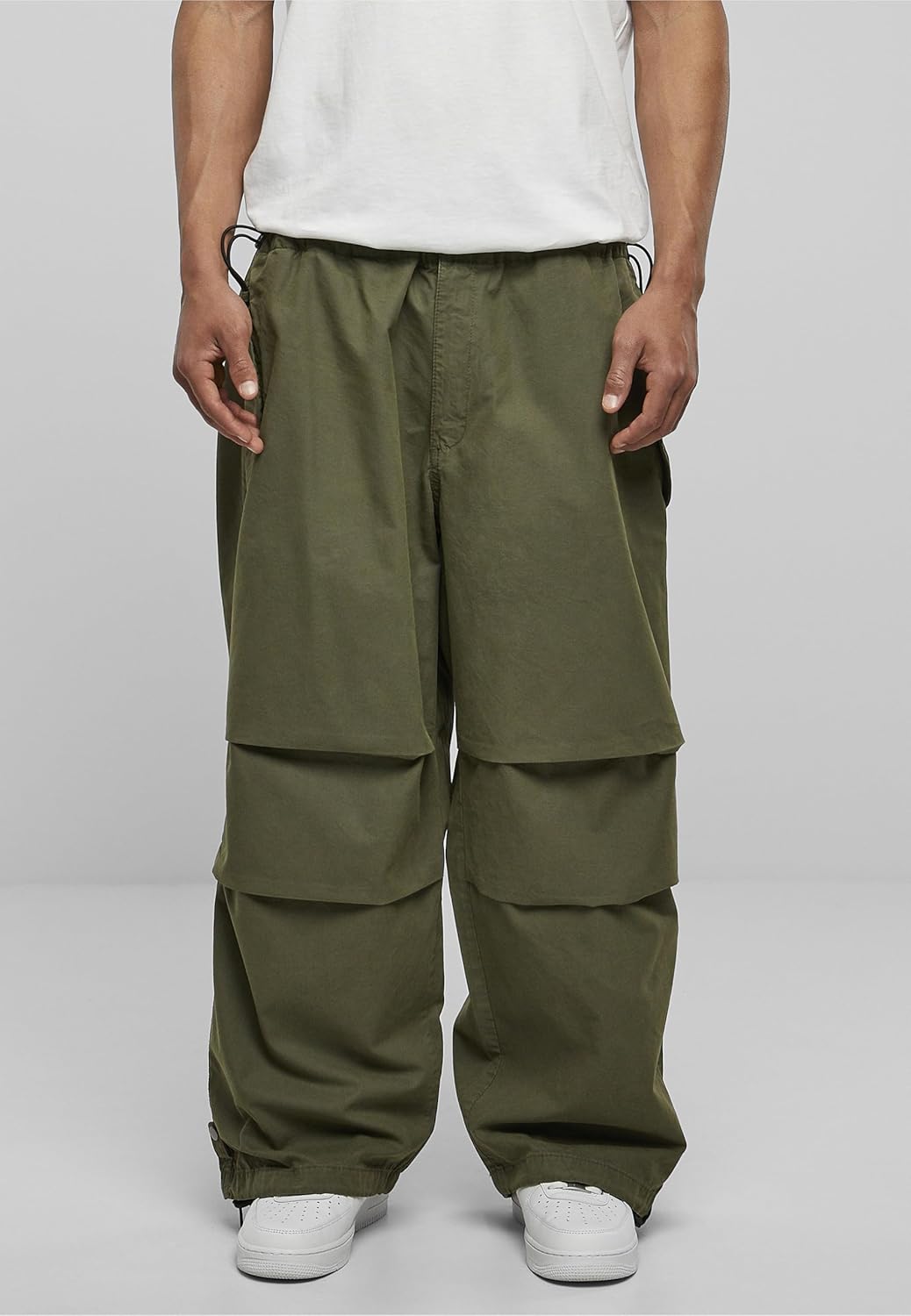 Urban Classics Herren Wide Cargo Pants Hose 5XL Olive, 5XL Olive