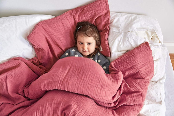 LÄSSIG Baby/Kinder Bettbezug (100 x 140 cm) und Kissen (40 x 60 cm) GOTS Muslin Baumwolle rosewood R