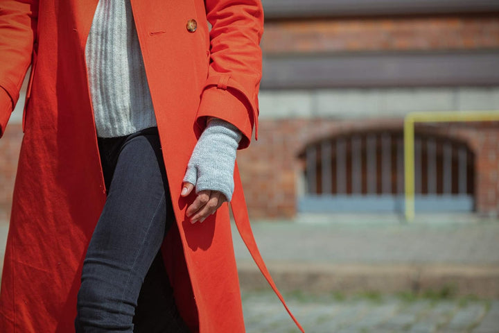 EEM Damen Strickhandschuhe Pulswärmer, weiche Wolle, Thinsulate Thermofutter, praktisches Daumenloch