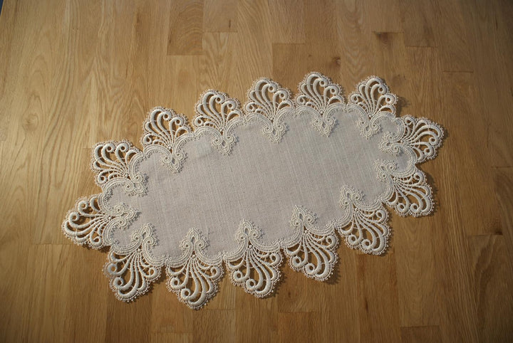 Plauener Spitze by Modespitze 3086L_11_3060 Tischdecke Nizza L, Grösse 30 x 60 cm, oval 60 x 30 cm (