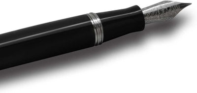 Montegrappa Elmo 02 Füllfederhalter aus Edelstahl in der Farbe Jet-Black Federstärke: F, Länge: 14,2