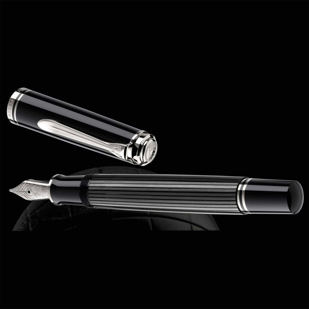 Pelikan Füllhalter Souverän 605 Stresemann, Schwarz-Anthrazit, Feder F (fein), hochwertiger Kolbenfü