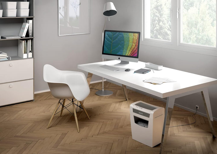 Leitz IQ Home Office Aktenvernichter, 10 Blatt Kapazität, Partikelschnitt, weiss, 80090000 &amp; Büro Lo