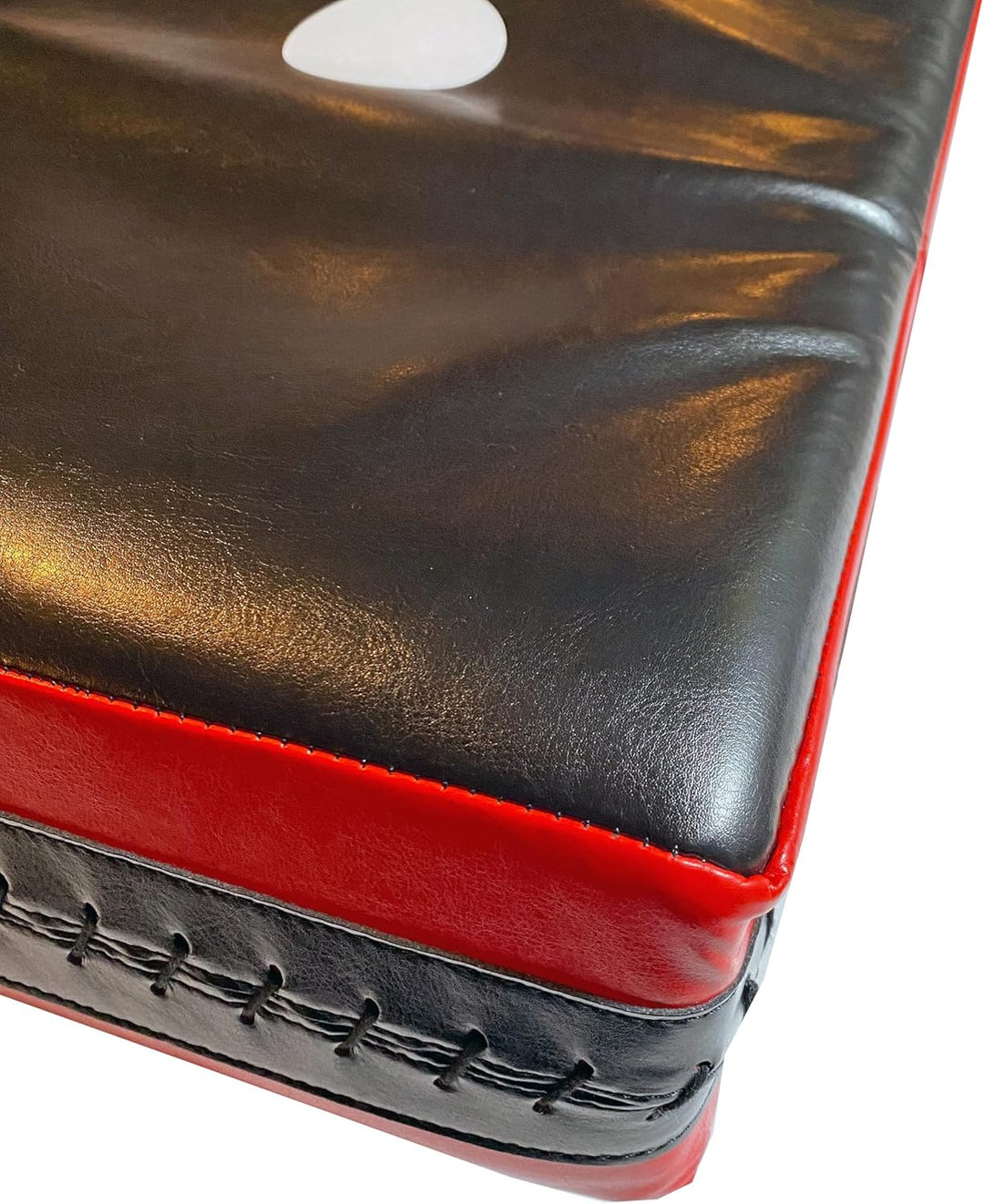 Schlagpolster Strike Gekrümmt - Mit 4 Griffen - 60 x 35 x 15 cm - Kunstleder rot-schwarz - Robuste l