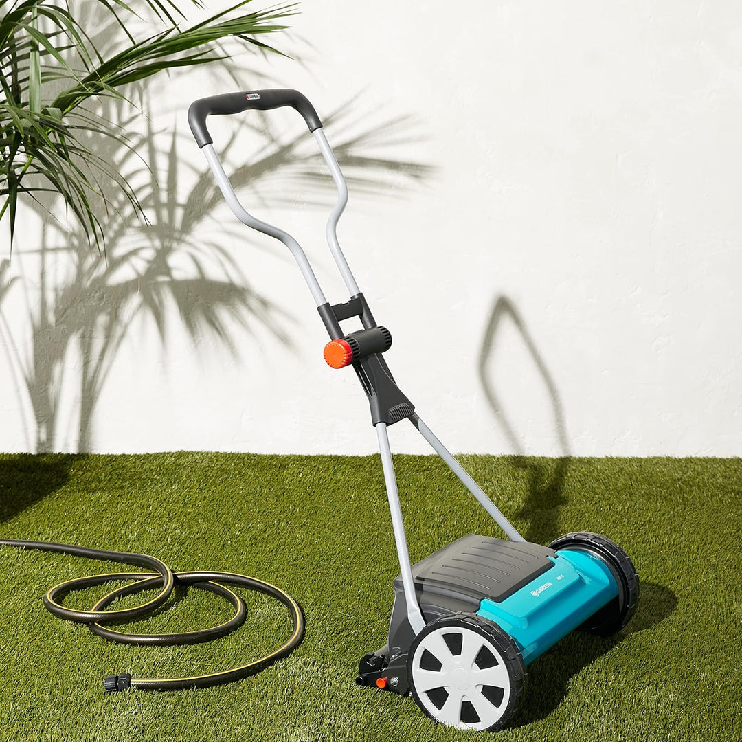 Gardena Combisystem-Komplettangebot, Besenstiel mit Strassenbesen und Fugenbesen