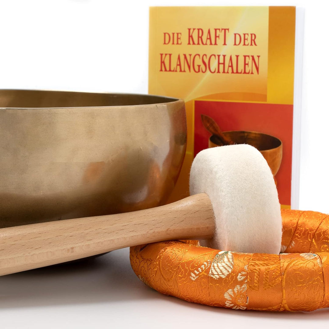 Tibetische Klangschale im Starterset I 1200-1300 g I Handgeschmiedet I Inkl. Klöppel/Ring und Buch m