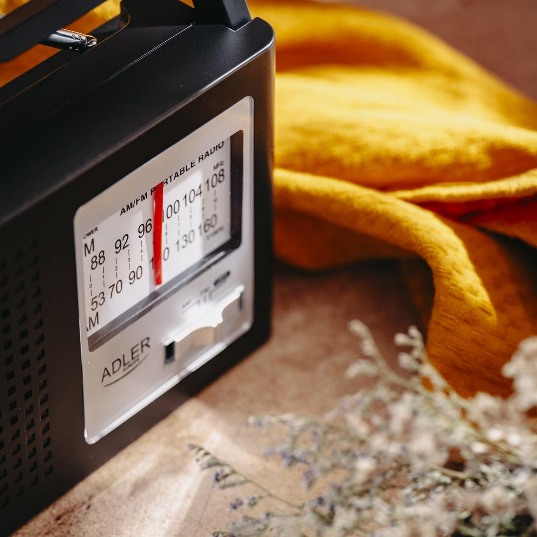 Adler Europe AD 1909 AM/FM-Radio | Tragbares Radio mit grossem Drehregler, Teleskopantenne und Klink