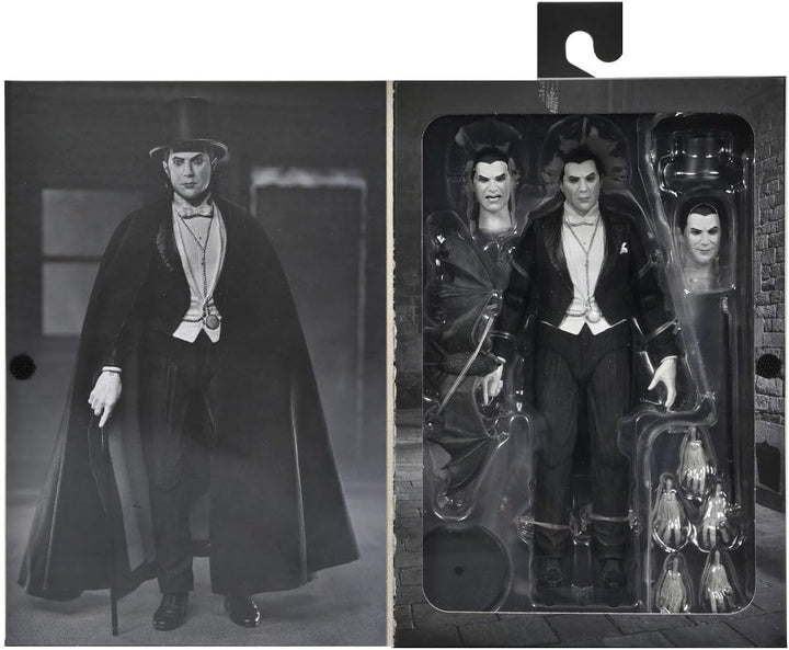 NECA: Universal Monsters – Dracula Carfax Abbey Ultimate 17,8 cm Actionfigur