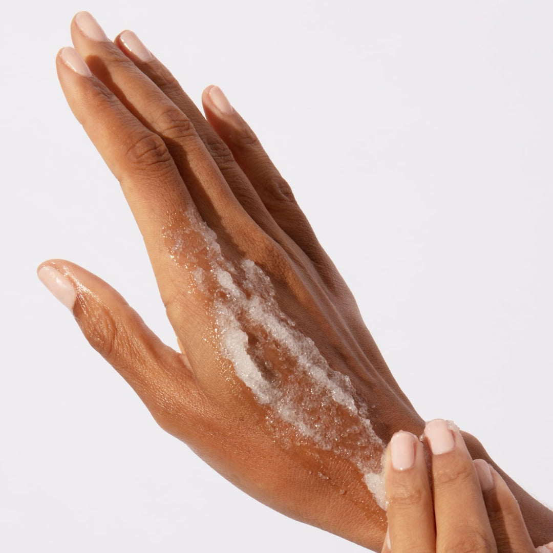 OUAI Scalp &amp; Body Scrub Reisegrösse – Melrose Place – Exfolierendes Körperpeeling mit Zucker &amp; Kokos