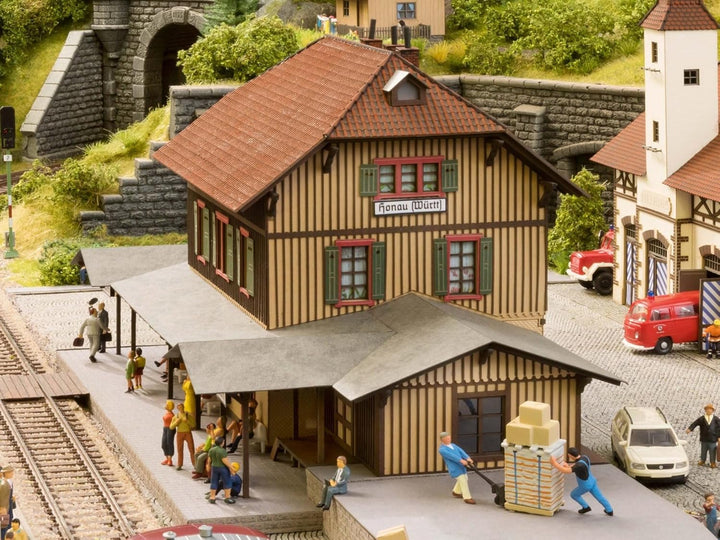 Noch Bahnhof ” Honau”