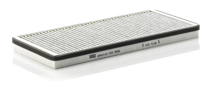 MANN-FILTER CUK 3858 Innenraumfilter – Pollenfilter mit Aktivkohle – Für PKW