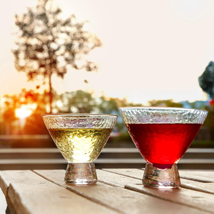 Lysenn Schillernde Martini-Gläser ohne Stiel, 2 Stück – Premium gehämmerte Cocktailgläser für Hochze