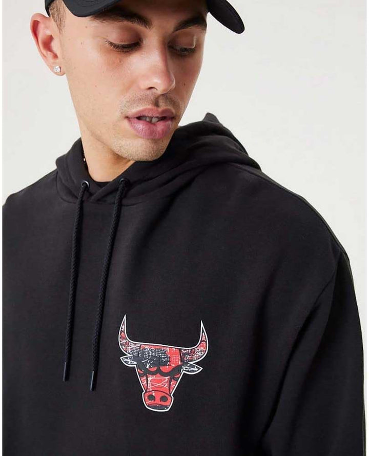 New Era Infill Team Logo Chicago Bulls Hoodie Herren schwarz, S