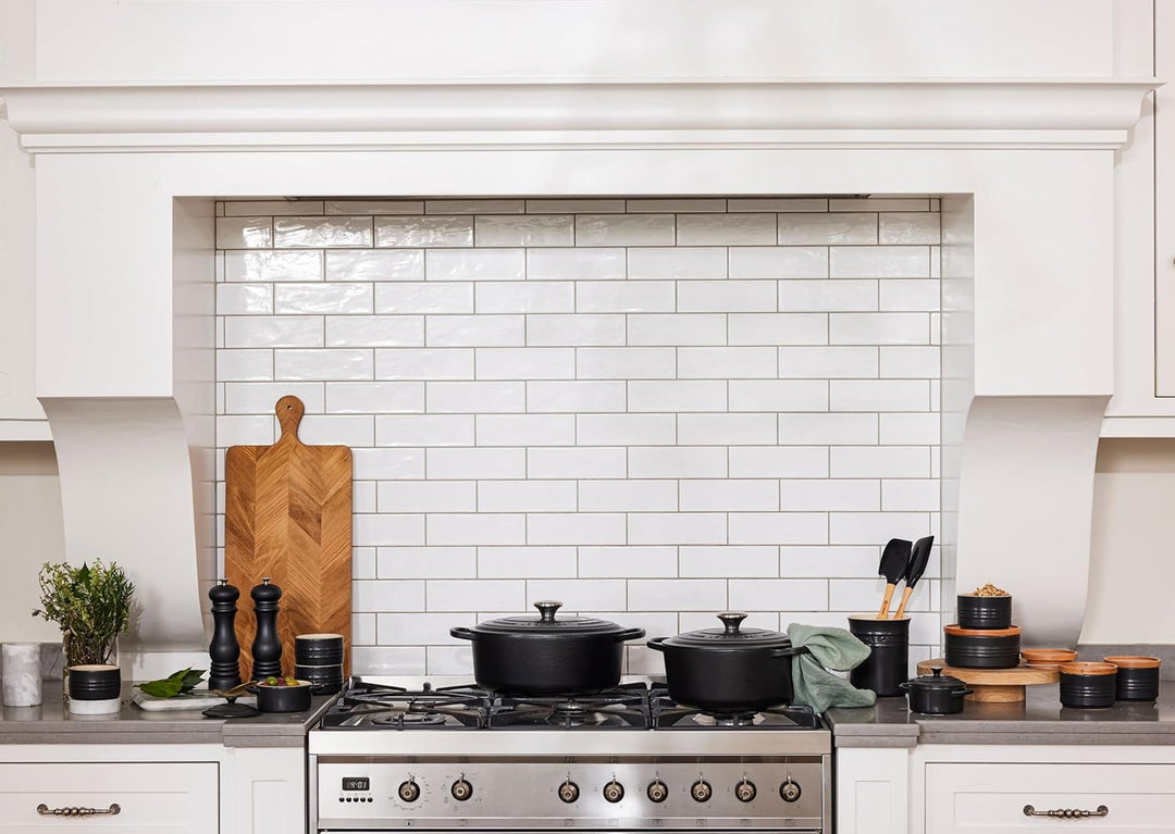 Le Creuset Topf für Kochkellen aus Steinzeug, 1,1 Liter, Schwarz Matt, 71501110000001, Schwarz Matt