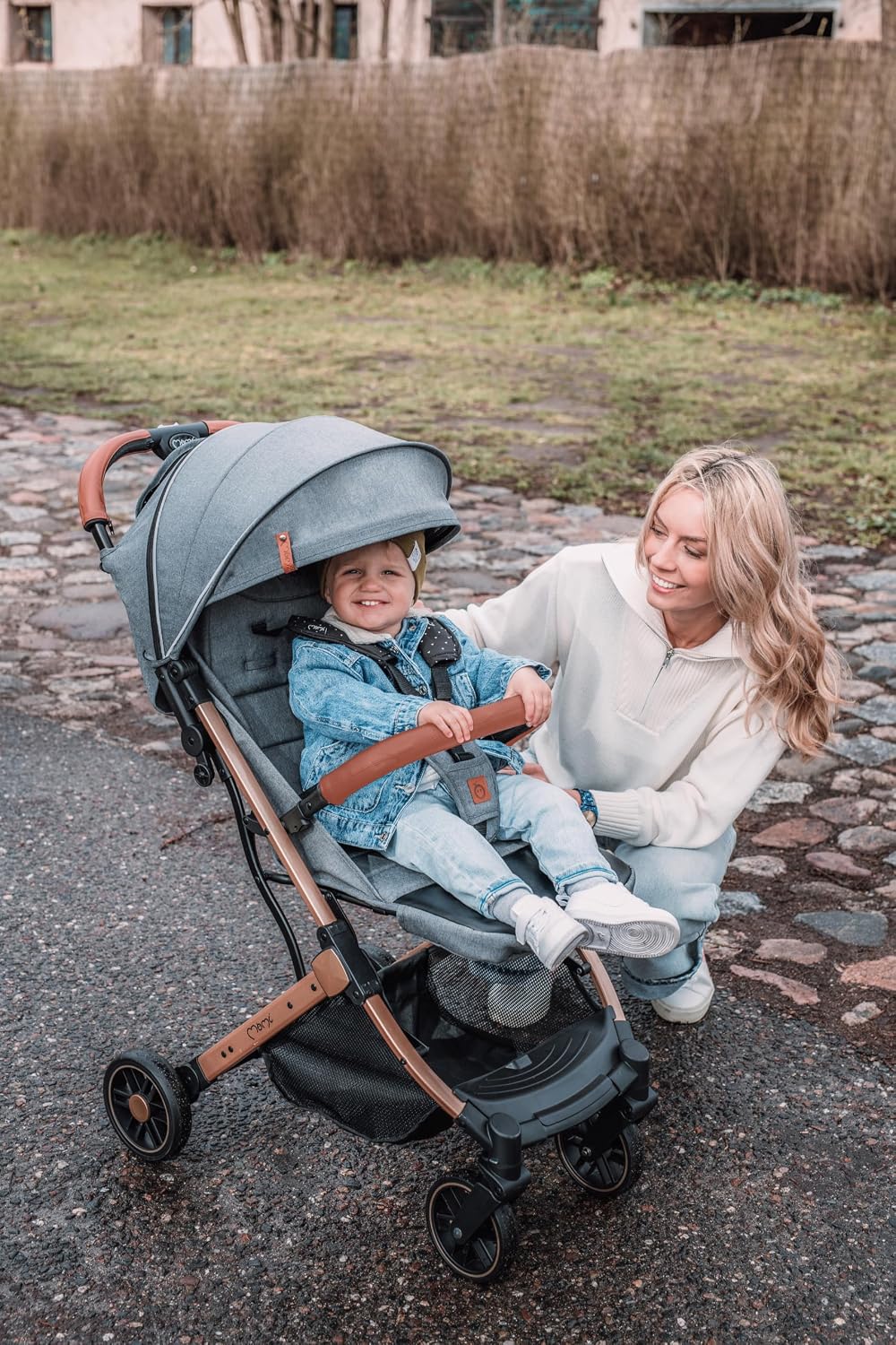 MOMI ESTELLE Kinderwagen für Kinder ab 6 Monat bis zu max körpergewicht von 15 kg, klappbar auf die