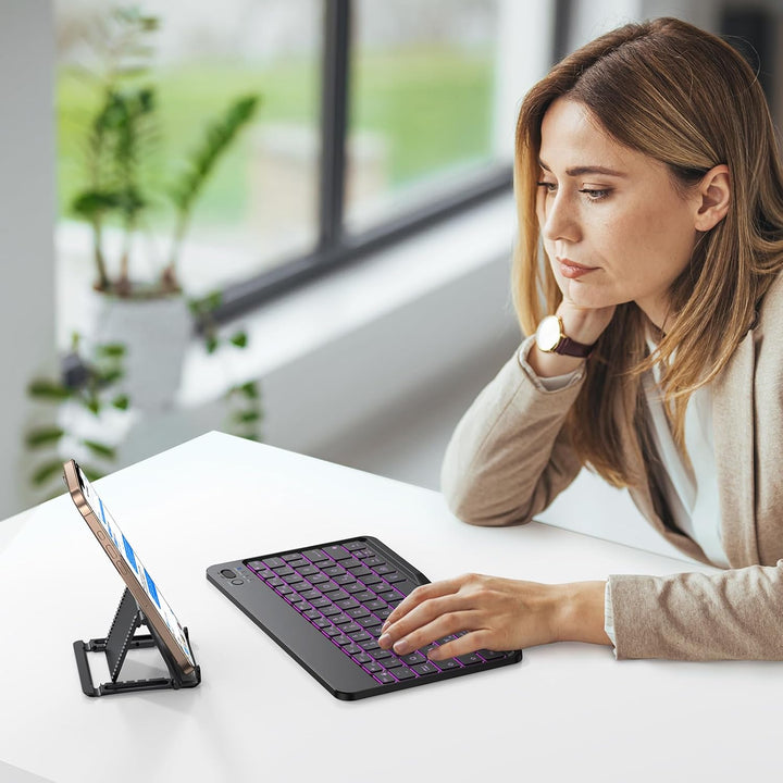 OMOTON Bluetooth Tastatur für iOS/Android/Windows mit Telefonhalter, iPad Tastatur mit Hintergrundbe