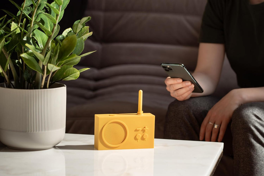 Lexon TYKHO 3 Tragbarer Bluetooth Lautsprecher mit FM Radio, Wasserdicht und Wiederaufladbarer Akku