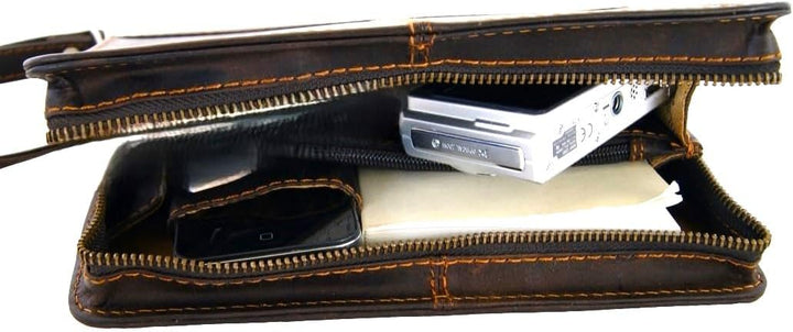 Baron Of Maltzahn Handgelenktasche Herrentasche KANT aus braunem Büffel-Leder + Lederpflege