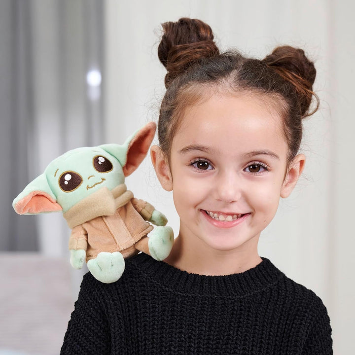Simba Star Wars The Mandalorian & Grogu Schulter-Kuscheltier – magnetisches Stofftier mit Umhang, zu