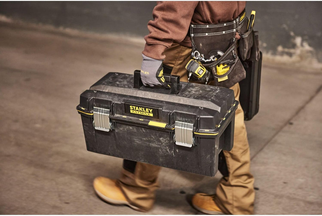 Stanley FatMax Werkzeugbox (58,4 x 30,5 x 26,7 cm, spritzwassergeschützer Koffer, robuste nicht-rost