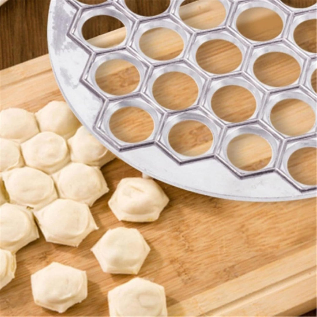 Ravioli-Knödelform, russischer Pelmeni-Maker, 37 Löcher, Metall-Ravioli-Macher, Pelmeni-Fleischknöde
