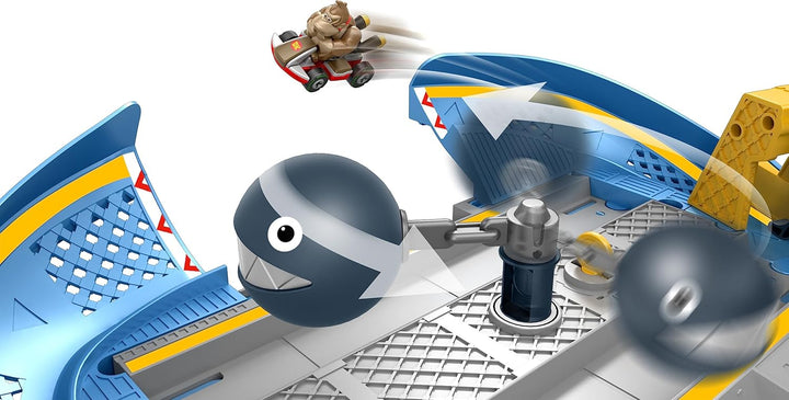 Hot Wheels Mario Kart Kettenhunde Trackset Rennbahn, Inkl. EIN Donkey Kong