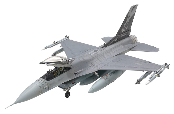 TAMIYA TMYTAM61101 300061101 - 0.075 Lockheed Martin F-16C Block 25/32