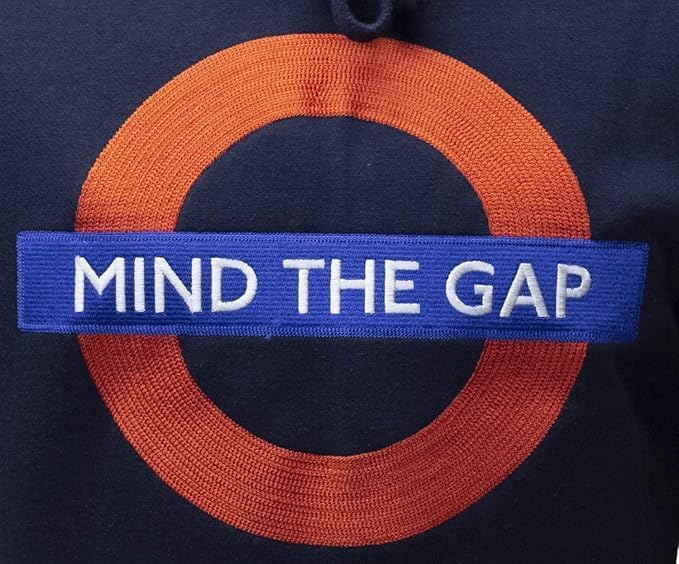 Mind The Gap Logo Marineblau Bestickt Kapuzenpullover mit Tube-Map Inside The Hood - Marine, XL
