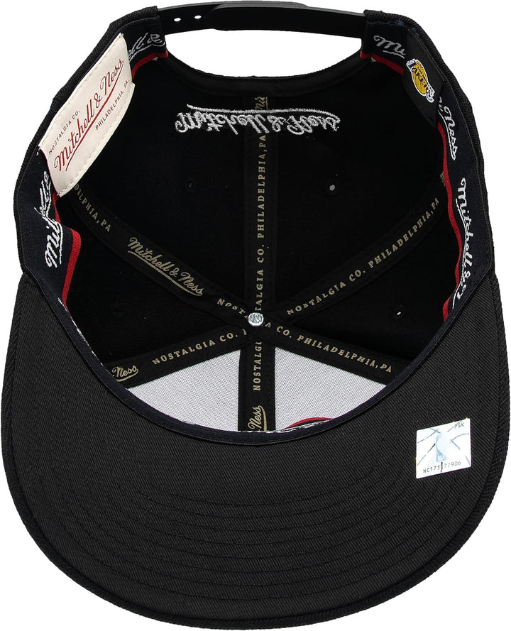Mitchell & Ness Classic Red Snapback Team Logo - Los Angeles Lakers