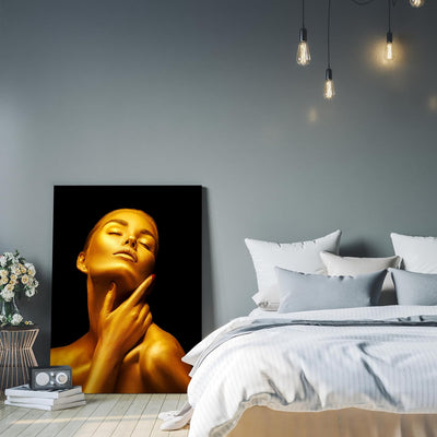 wandmotiv24 Leinwand-Bild Gold Collection, Grösse 100x75cm, Hochformat, Frau in Gold, schwarzer Hint