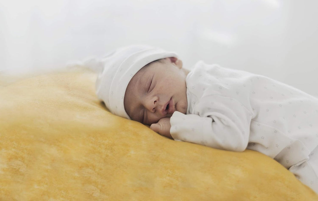 Hollert Baby Lammfell 120-130 cm Baby echtes Merino Schaffell Naturform waschbar superweich Premium