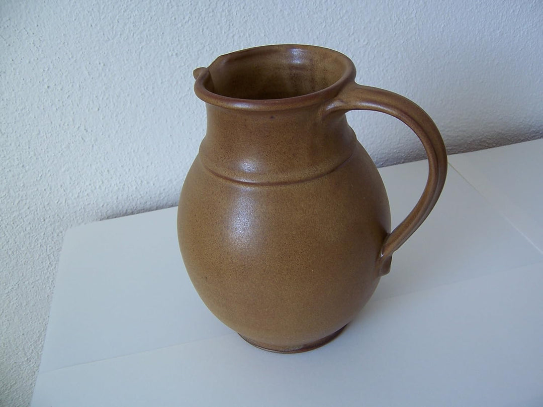 Töpferei Annett Fischer Krug handgetöpfert Höhe 19 cm Volumen ca. 1300 ml (braun)