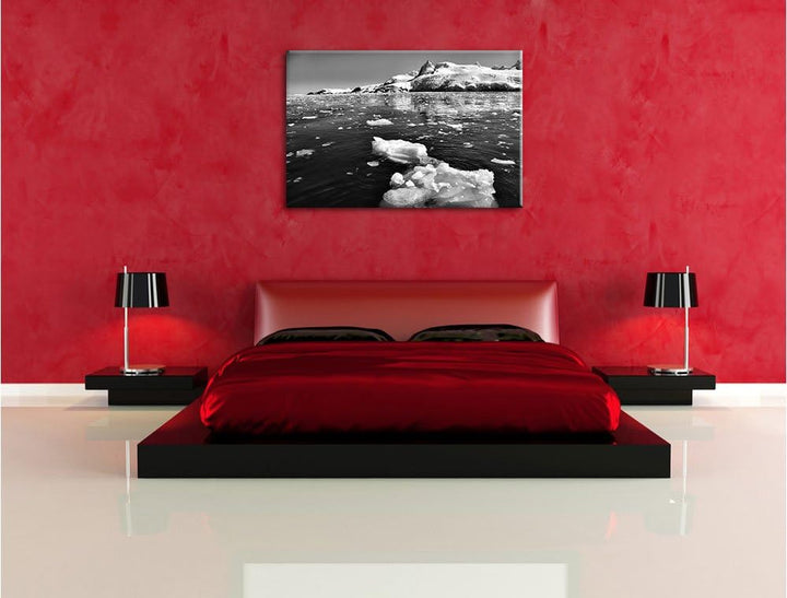 Pixxprint Monocrome, Eisbrocken im Meer Arktis, Format: 100x70 auf Leinwand, 100x70