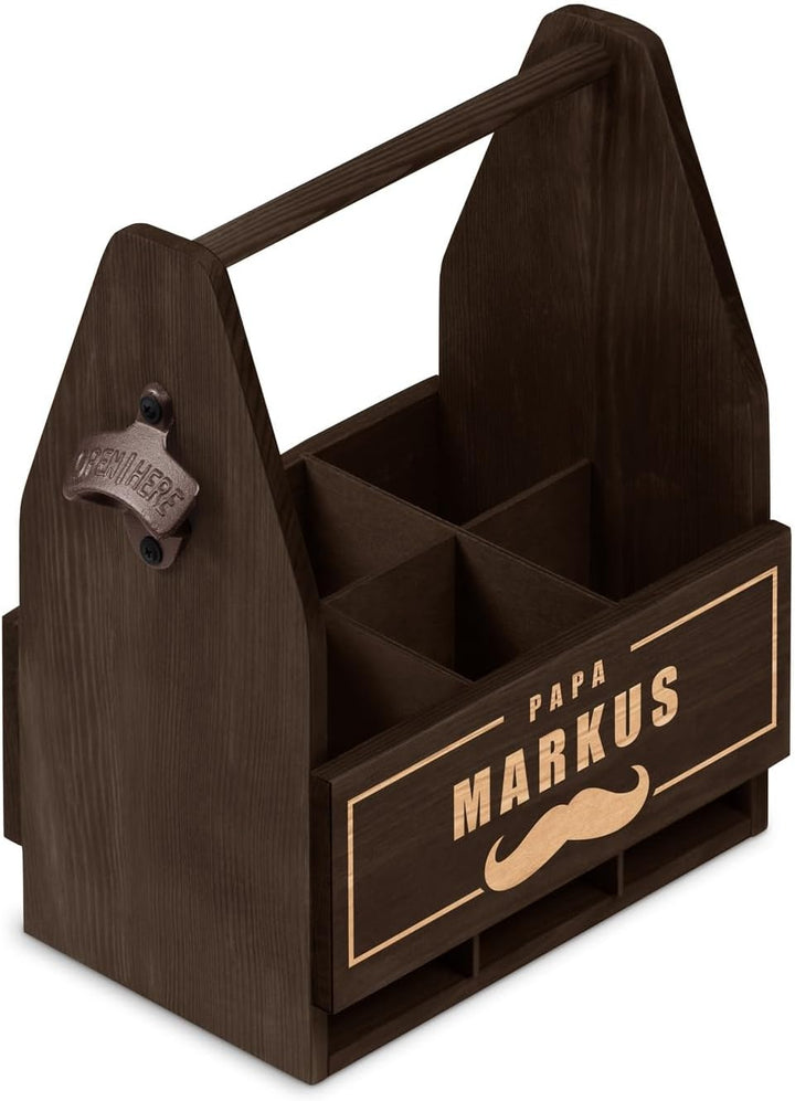 Maverton Bierträger für 6 Flaschen 0,5L + Gravur - Männerhandtasche mit Flaschenöffner - Grösse: 25x