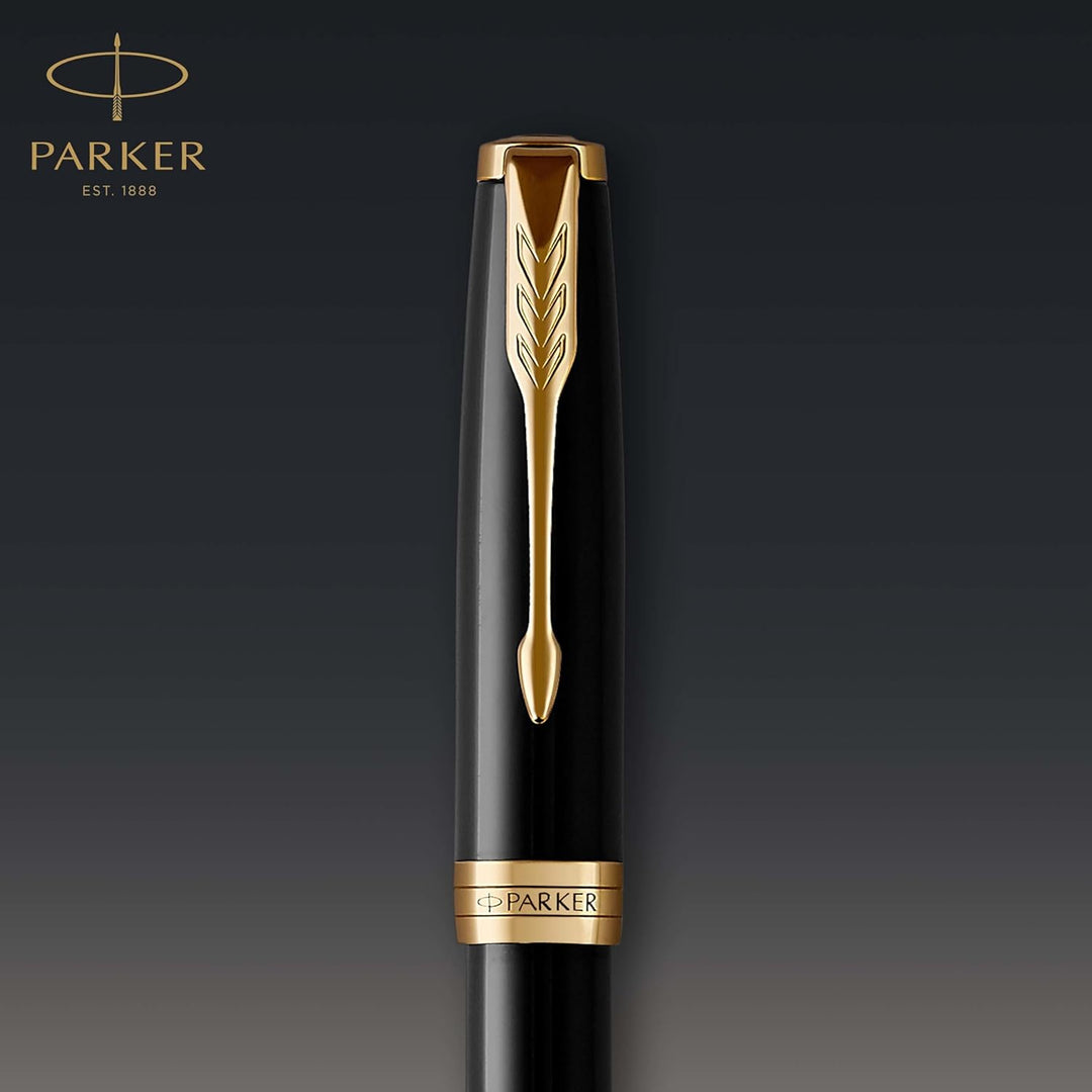 Parker Sonnet Füller | Schwarze Lackierung mit Goldzierteilen | Füllfederhalter mit mittlerer Feder