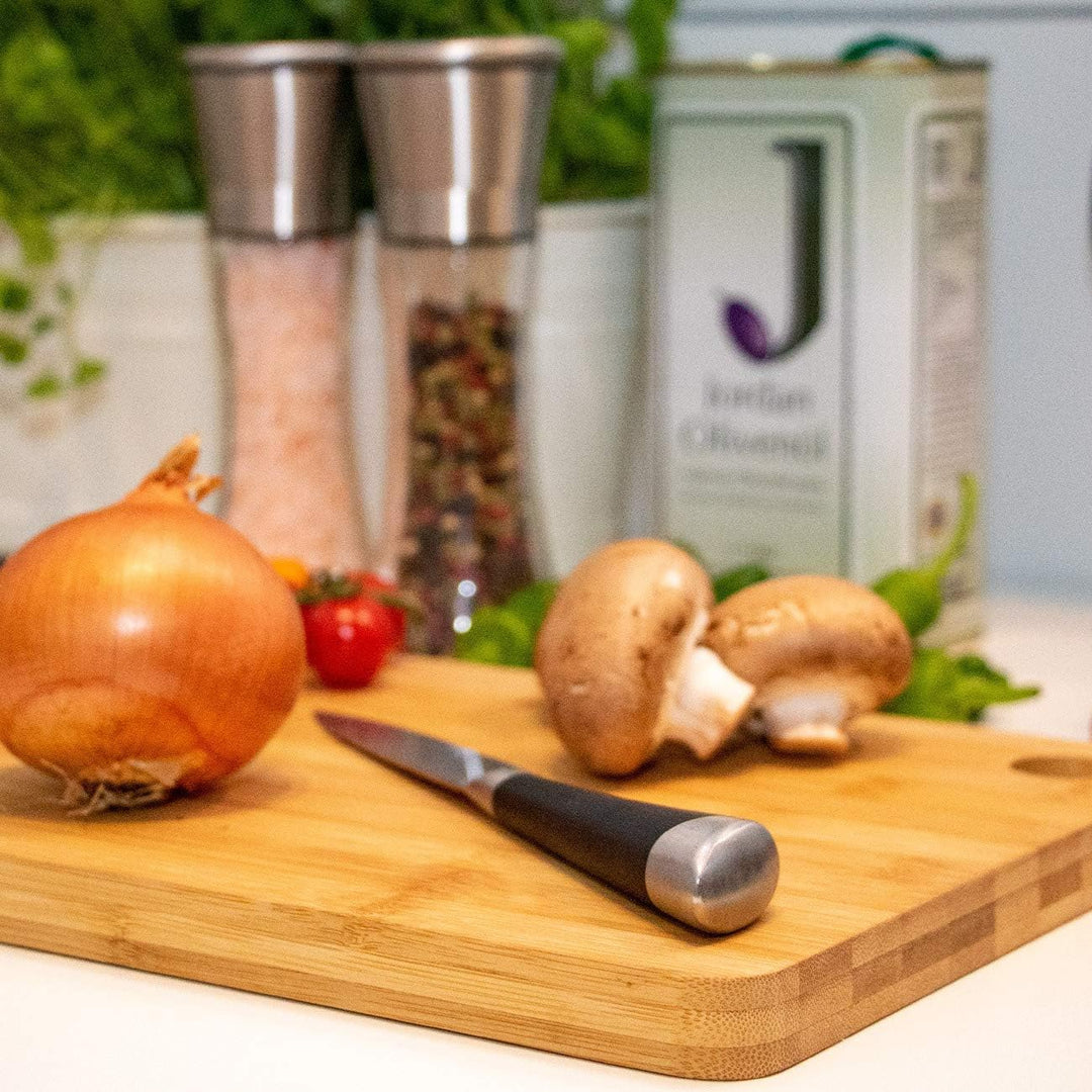 DuneDesign Steakteller aus Bambus 2er Set – massive Holz Steakbretter 33x23 cm, 2 cm dick – stilvoll