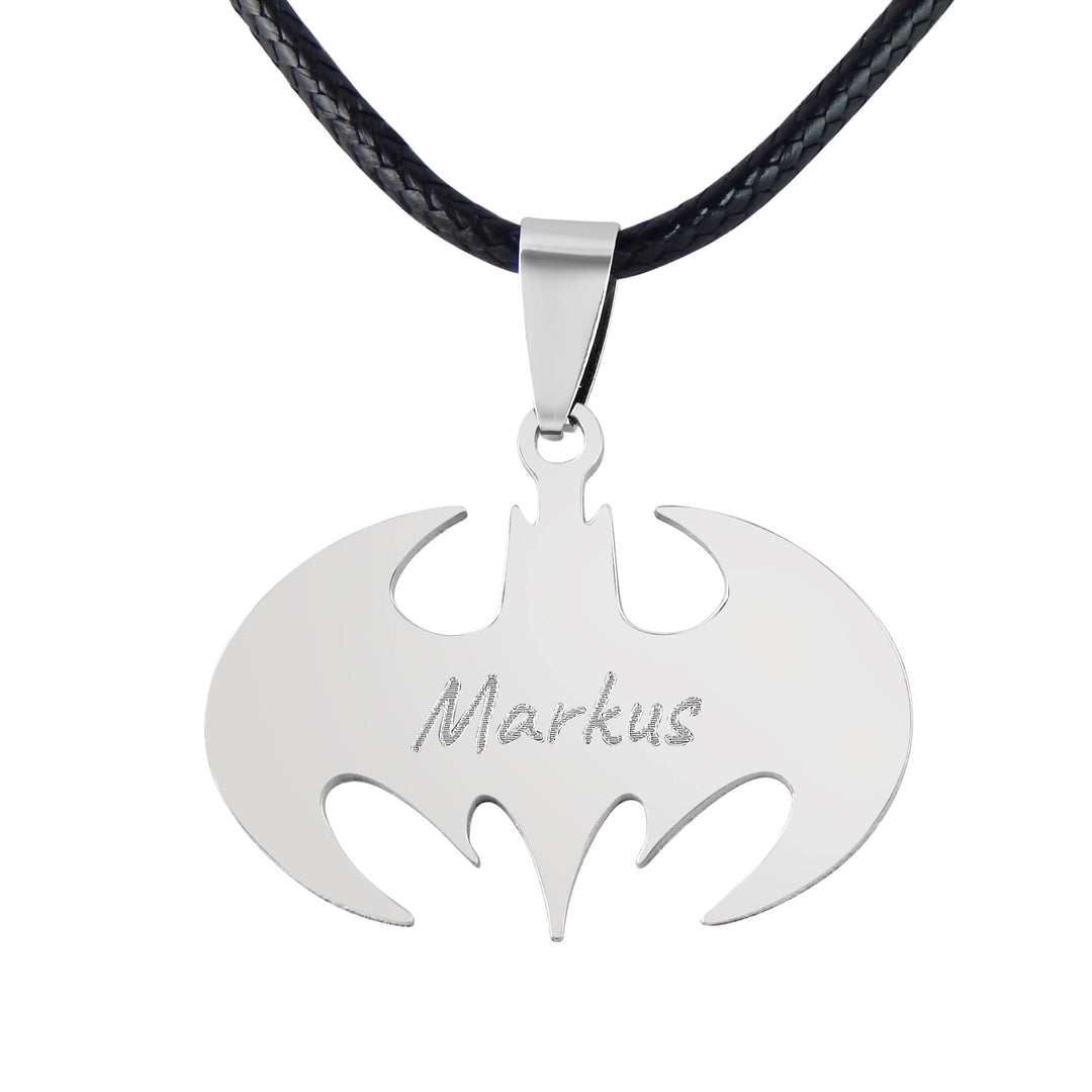 Hanessa Personalisierte Kette mit Gravur Edelstahl 45-60 cm mit Anhänger Fledermaus in schwarz - Per