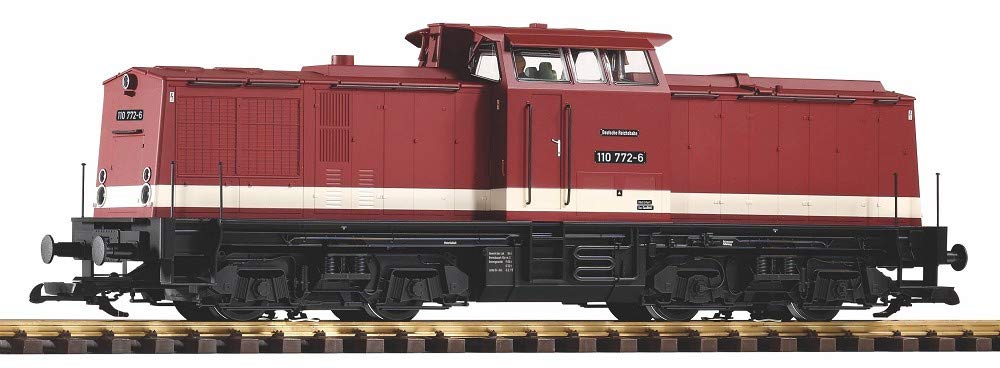 Piko 37568 DR BR110 Diesel Locomotive IV