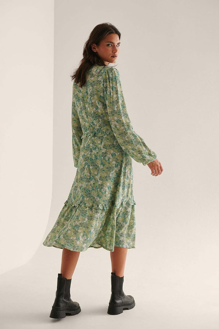 NA-KD Damen Midi-rüschenkleid mit Ballonärmeln Lässiges Kleid 34 EU Grün/Blumen, 34 EU Grün/Blu