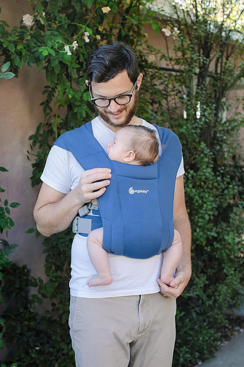 Ergobaby Embrace Babytrage für Neugeborene ab Geburt Extra Weich, Bauchtrage Baby-Tragetasche Ergono