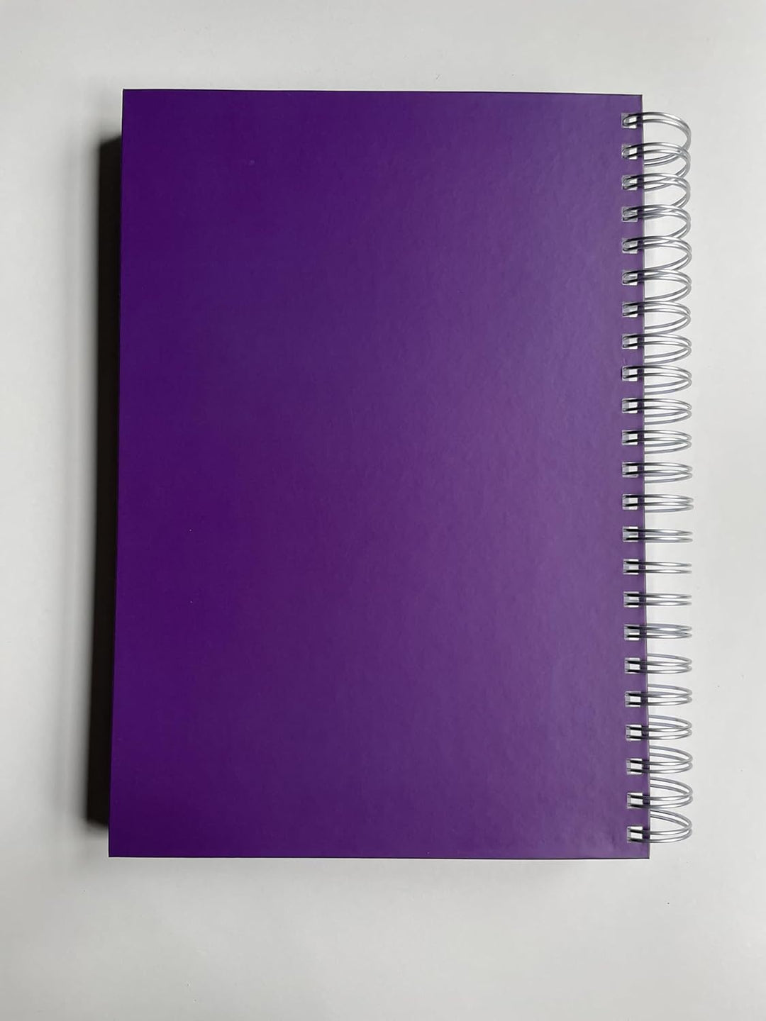 edition cumulus 2026 Dicker Kalender – "Magic is believing in yourself ..." (Brombeere) – Spiralbind